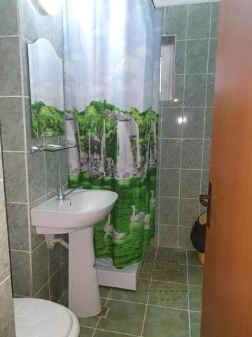 Фото номера Двухместный номер с 2 отдельными кроватями Хостелы Hostel Stadion г. Залэу 3