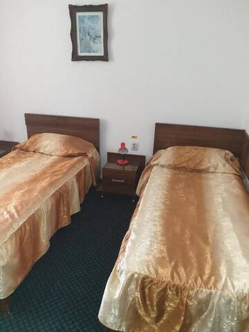Фото номера Двухместный номер с 2 отдельными кроватями Хостелы Hostel Stadion г. Залэу 4